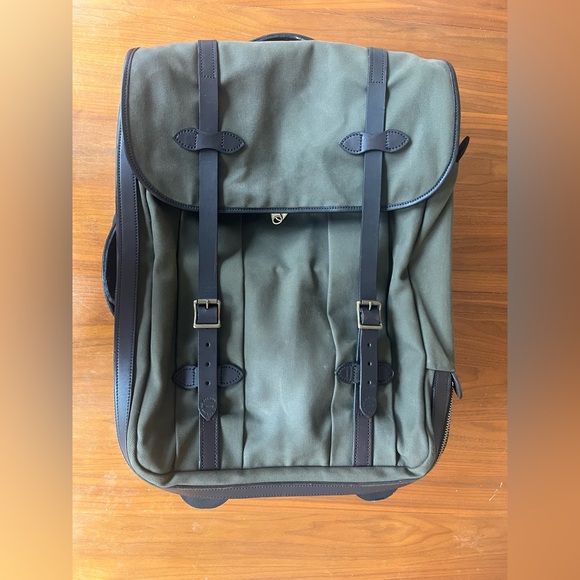 Filson Other - Filson 291 Rugged Twill Check-In Two Wheeled Rolling Suitcase - Otter Green